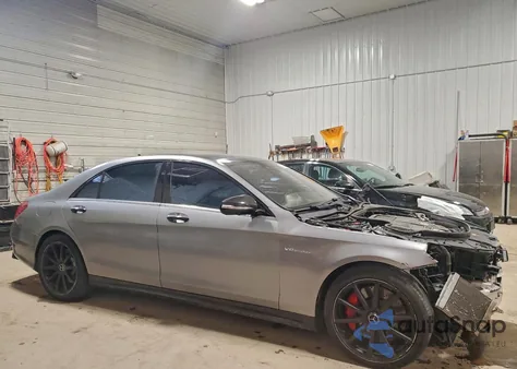 2015 Mercedes-Benz S 63 Amg z USA, uszkodzony, nr VIN WDDUG7JBXFA129023